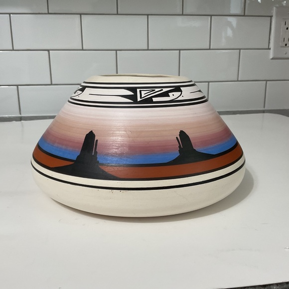 VTG Signed by Artist Navajo Native American Pottery Bowl Cedar Mesa - Picture 2 of 7